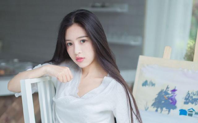 虽然相貌凡凡，可却魅力无穷，异性缘满满的星座