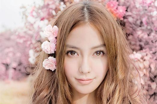 总是吸引熟男目光的三大星座女，身上有不同寻常的气质！
