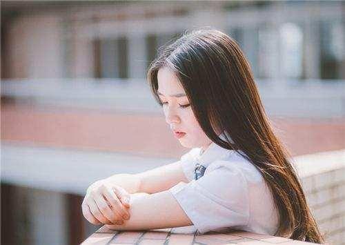 天生会赚钱，事业心强可感情运欠佳的三大生肖女