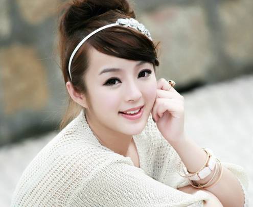 最懂男人心,能把男人看的死死的三个星座女