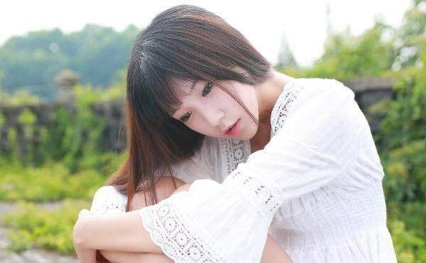 分手后仍和前任藕断丝连的星座男,请考虑下现任的感受,好吗?