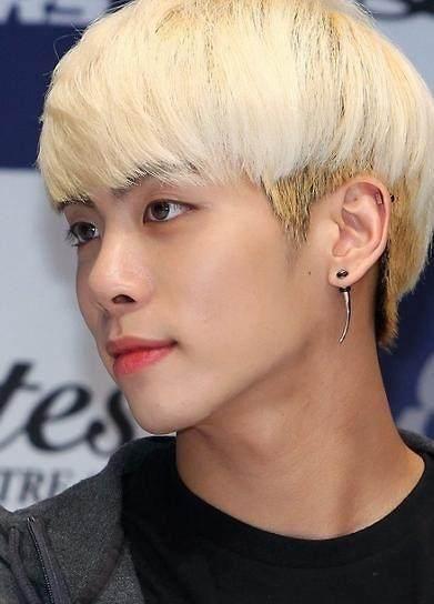 多和他们讲讲心里话，这些星座更容易抑郁