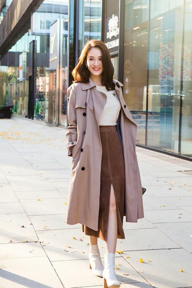 这三大生肖女，魅力过人，年龄越大桃花越旺，追求者不断