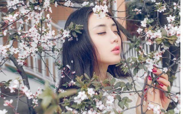 最近桃花多多连开,喜事纷纷接踵报到的星座