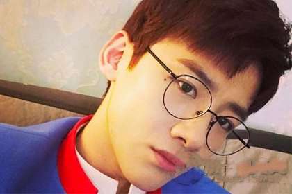 温暖大男孩白敬亭最新帅照