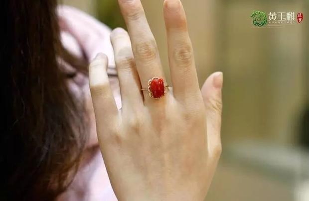 女人脸上这五个特征泄露了命数!快看你是富婆命,还是保姆命?