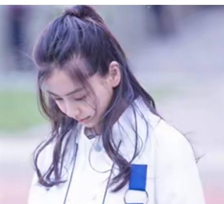 在爱情里爱的太卑微,陷的太深,总是小心翼翼的星座女