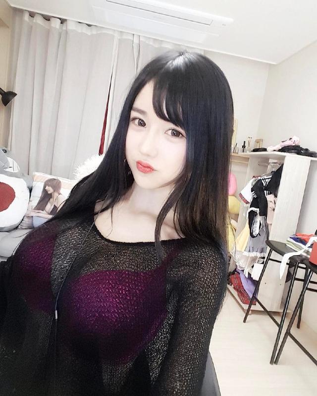 爱情中喜欢被动的星座,她们才不会主动联系你
