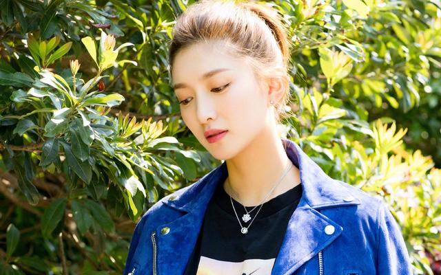 天生魅力无穷,被男生视为理想对象的星座女