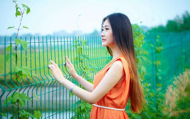 一不高兴, 就喜欢板着脸对你的星座