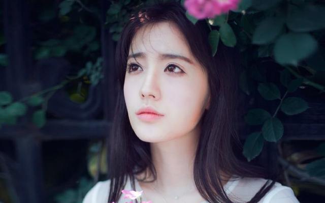 最容易让男生一眼就心动的星座女!