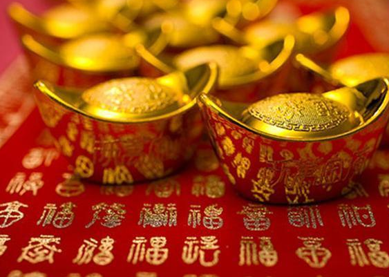 12月初掉进“钱堆”的3生肖，钱财遍地，想赚多少赚多少！